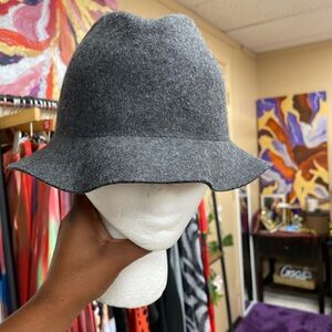 Stylish Gray Felt Bucket Hat